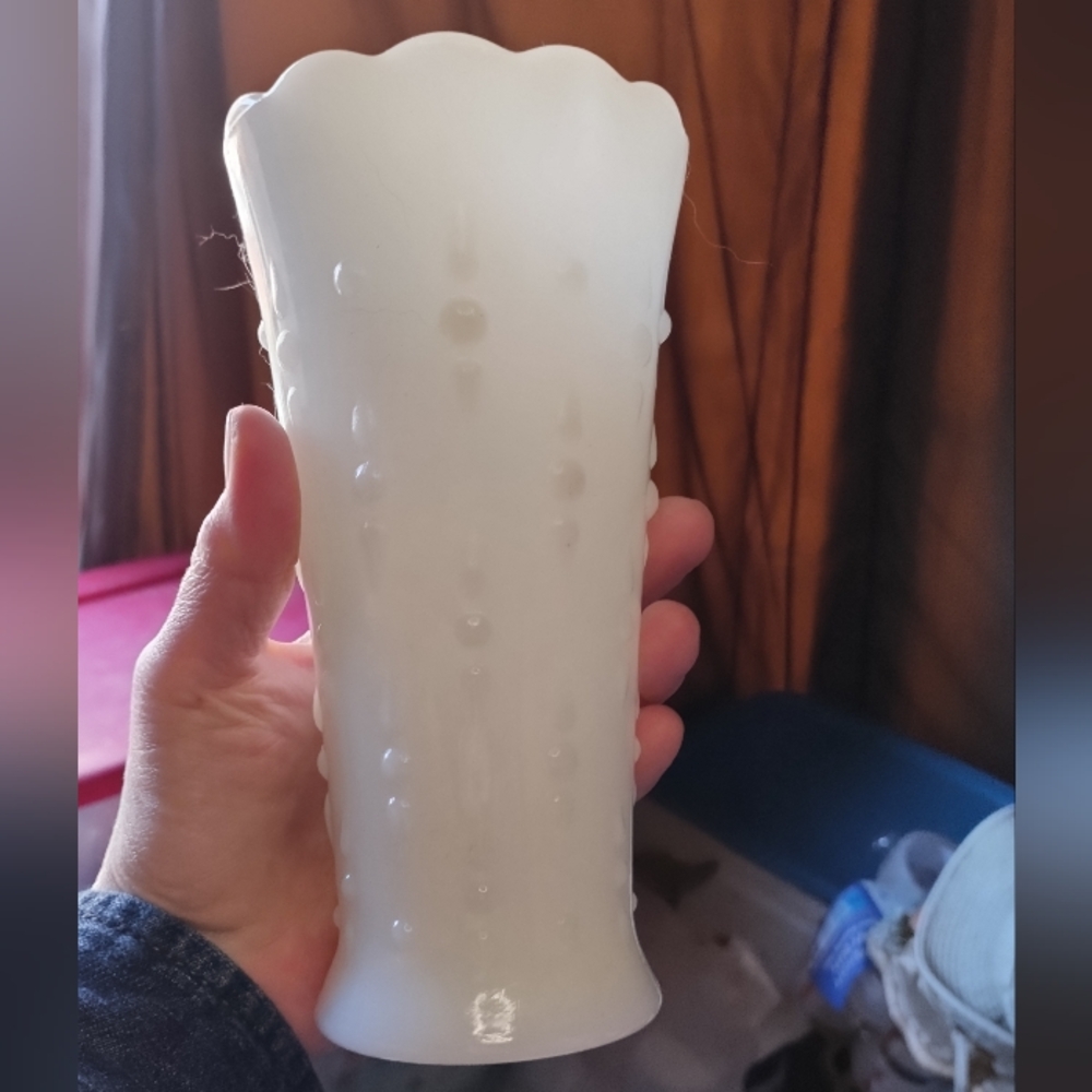 Vintage Milk Glass Vase Scalloped Edges Dots